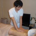 男性のアロマセラピストさんが選ぶのはノマドマッサージテーブル